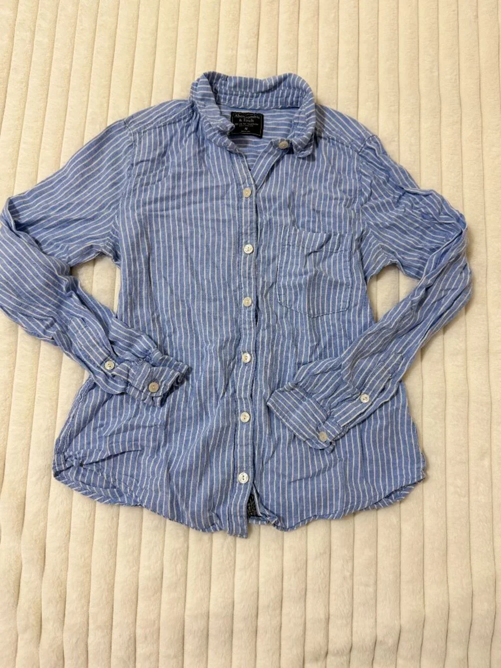Abercrombie & Fitch Womens M Blue White Striped Button Down Shirt